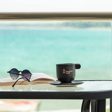 Tridente Mare מלון *