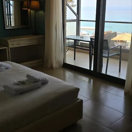 Tridente Mare Hotel *
